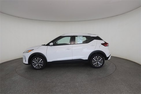 Used 2021 Nissan Kicks SV image 7