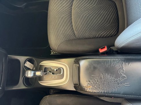 Used 2015 Dodge Journey SXT w/ Flexible Seating Group image 14
