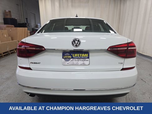 Used 2017 Volkswagen Passat 1.8T S image 41