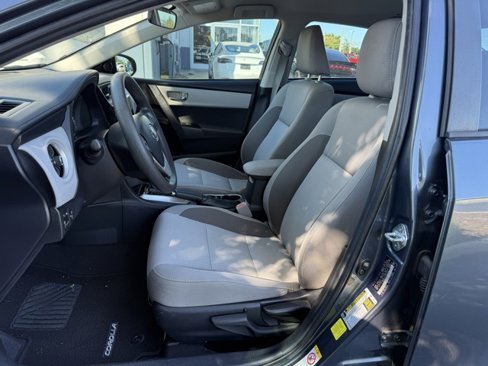 Used 2018 Toyota Corolla L image 11