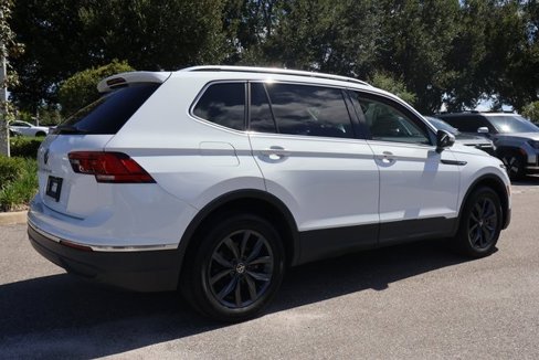 Used 2022 Volkswagen Tiguan SE image 7
