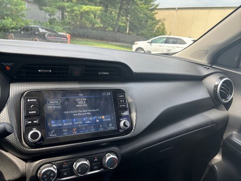 Used 2024 Nissan Kicks SV image 33
