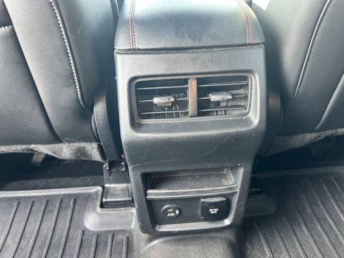 Certified 2022 Ford Edge ST-Line image 19