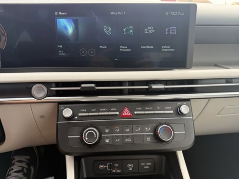 Used 2025 Hyundai Tucson SE image 17