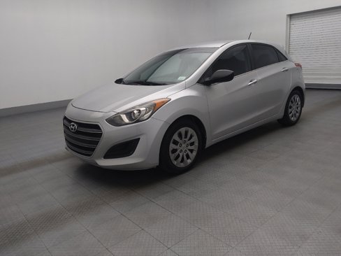 Used 2016 Hyundai Elantra GT image 2
