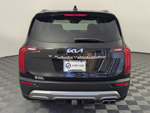 Used 2022 Kia Telluride EX w/ EX Premium Package image 6