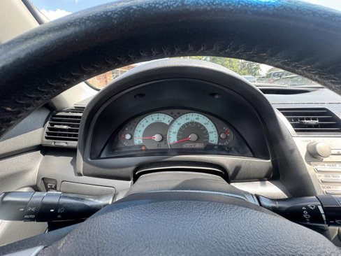 Used 2010 Toyota Camry SE image 25