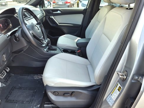 Certified 2019 Volkswagen Tiguan SEL Premium R-Line image 18