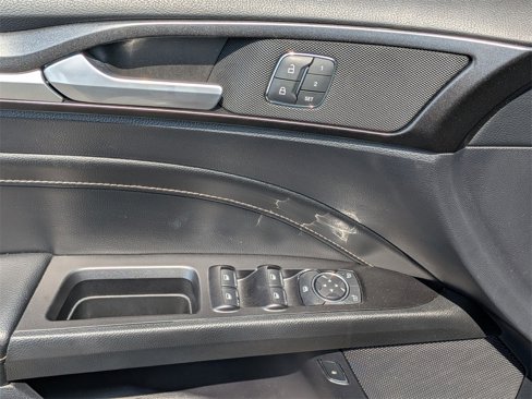 Used 2020 Ford Fusion Energi Titanium image 10