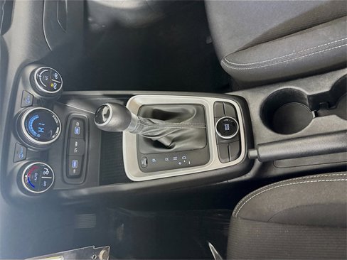 Used 2022 Hyundai Venue SEL image 10
