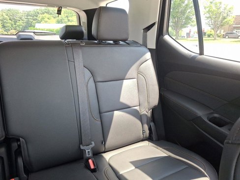 Used 2020 Chevrolet Traverse LT image 20