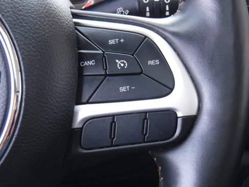 Certified 2019 Jeep Compass Latitude w/ Cold Weather Group image 34