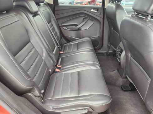 Used 2019 Ford Escape Titanium image 14