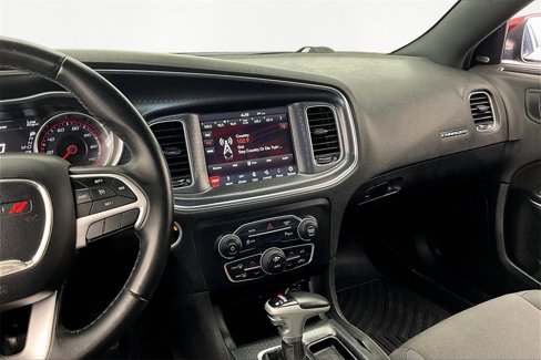 Used 2018 Dodge Charger SXT Plus image 6