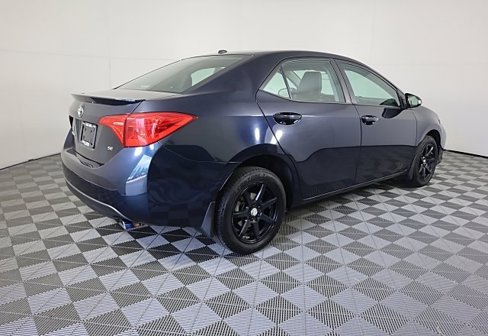 Used 2018 Toyota Corolla SE image 5