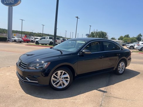 Used 2018 Volkswagen Passat 2.0T SE image 8