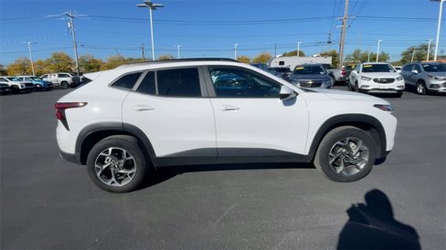 Used 2024 Chevrolet Trax LT w/ Driver Confidence Package image 9