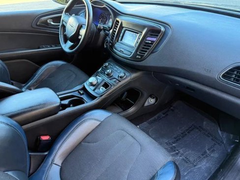 Used 2015 Chrysler 200 S image 12