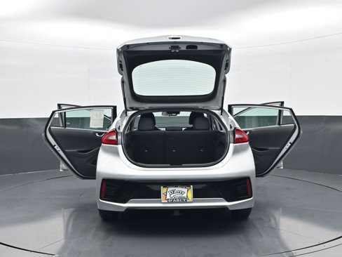Used 2019 Hyundai Ioniq SEL image 32