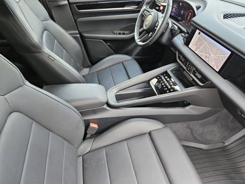 Certified 2024 Porsche Macan 4 Electric image 20