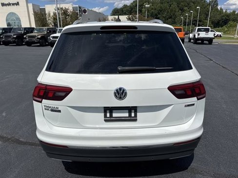 Used 2020 Volkswagen Tiguan SEL image 6