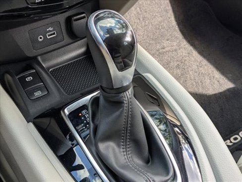 Used 2019 Nissan Rogue Sport SV w/ Technology Package image 12