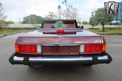 Used 1987 Mercedes-Benz 560 SL image 17
