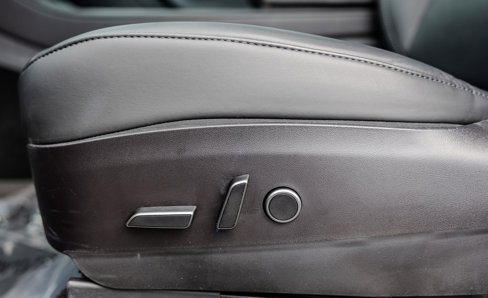 Used 2022 Tesla Model Y Performance image 13