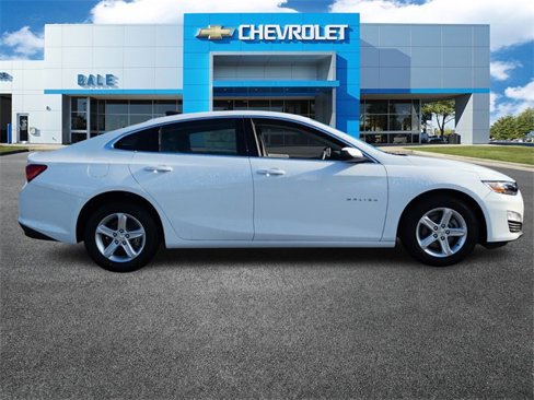 New 2025 Chevrolet Malibu LS image 2
