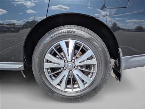 Used 2018 Nissan Pathfinder S image 9