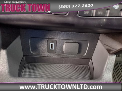 Used 2018 Ford Escape Titanium w/ Ford Safe & Smart Package image 24