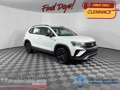 Used 2022 Volkswagen Taos S image 1