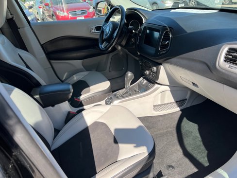 Used 2019 Jeep Compass Latitude w/ Popular Equipment Group image 12