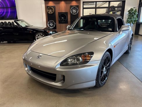 Used 2005 Honda S2000 image 3