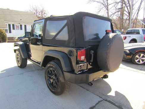 Used 2015 Jeep Wrangler Sport image 8