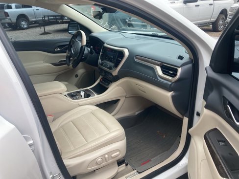 Used 2020 GMC Acadia Denali w/ Technology Package image 9