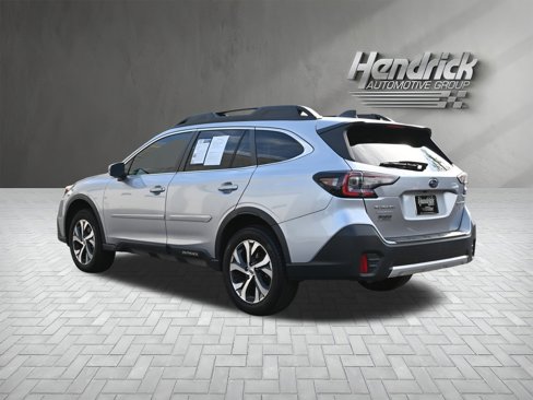 Used 2022 Subaru Outback Limited image 7