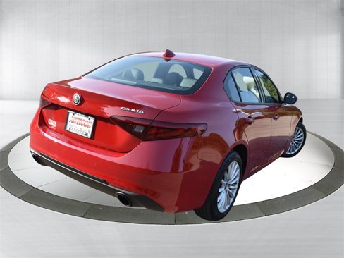 Used 2022 Alfa Romeo Giulia Sprint image 8
