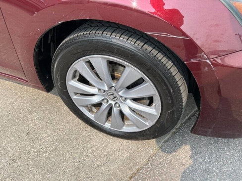 Used 2011 Honda Accord EX-L image 9