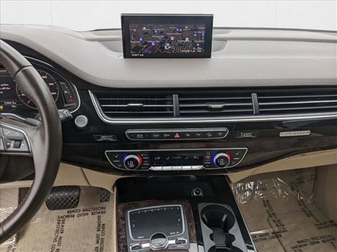 Used 2019 Audi Q7 3.0T Prestige w/ Prestige Package image 13