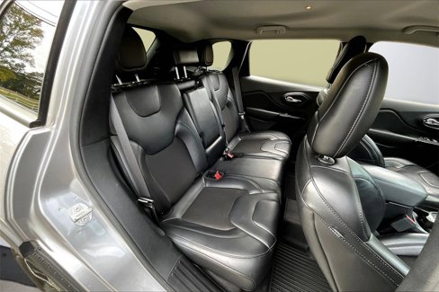 Certified 2020 Jeep Cherokee Latitude Plus image 21