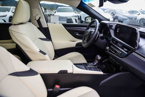Certified 2022 Lexus ES 350 w/ Premium Package image 20