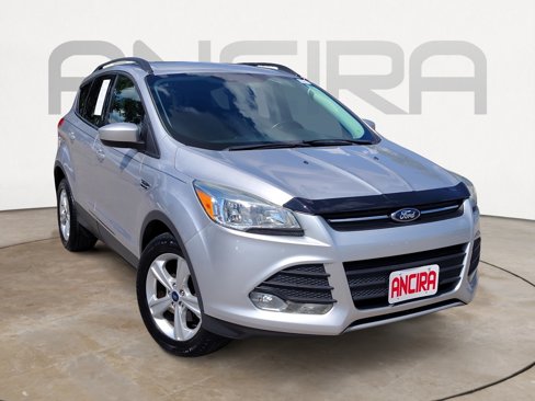 Used 2015 Ford Escape SE w/ Equipment Group 201A image 6