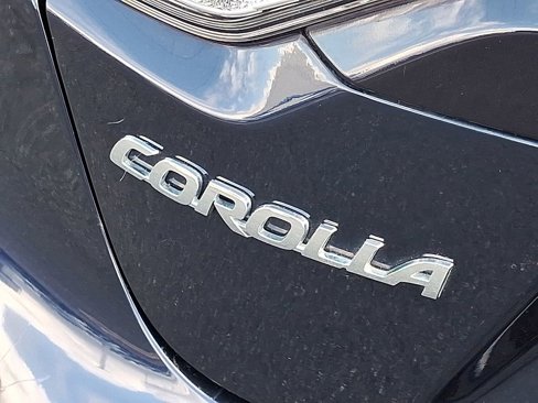 Used 2024 Toyota Corolla LE image 21
