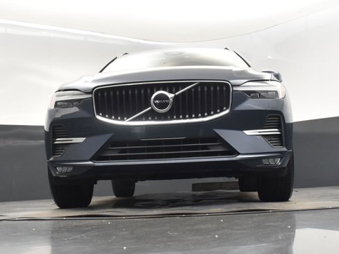 Used 2022 Volvo XC60 B5 Momentum w/ Climate Package image 45