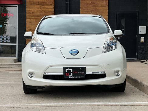 Used 2013 Nissan Leaf SV image 9