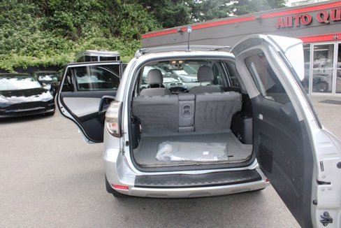 Used 2012 Toyota RAV4 EV image 19