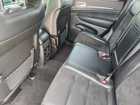 Used 2022 Jeep Grand Cherokee Laredo X image 9
