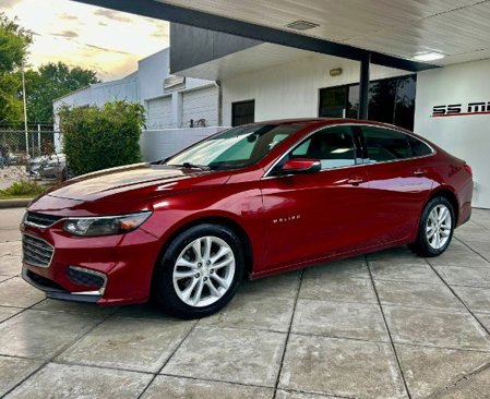 Used 2018 Chevrolet Malibu LT image 1