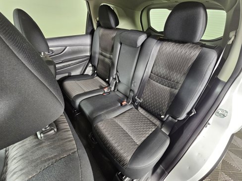 Used 2018 Nissan Rogue SV image 21